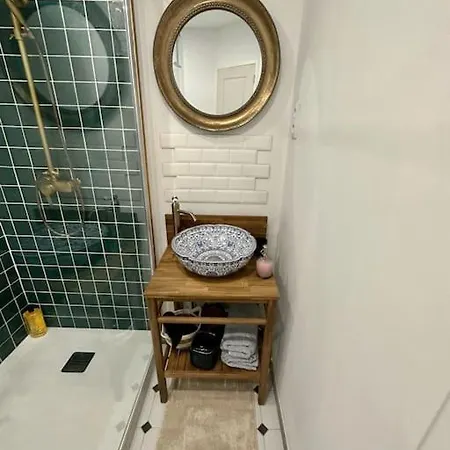 Apartman Au Coeur De La Fortifiee